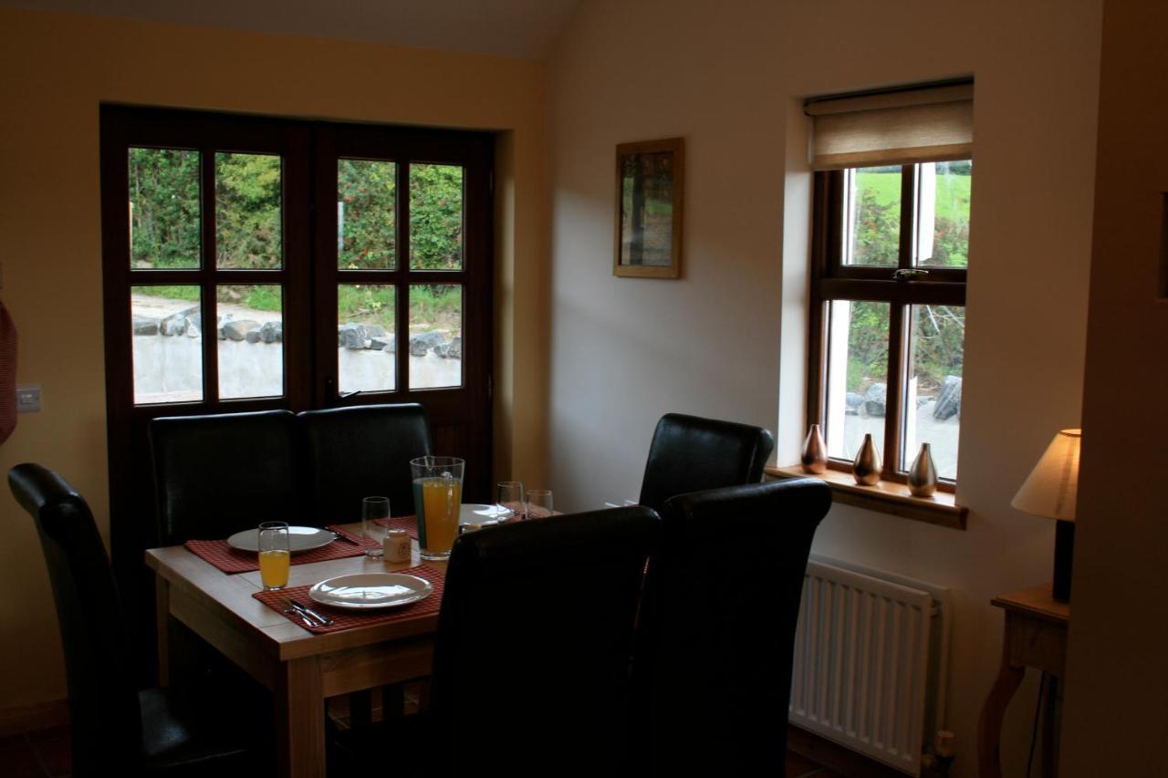 Tavnaghoney Cottages Cushendall Extérieur photo